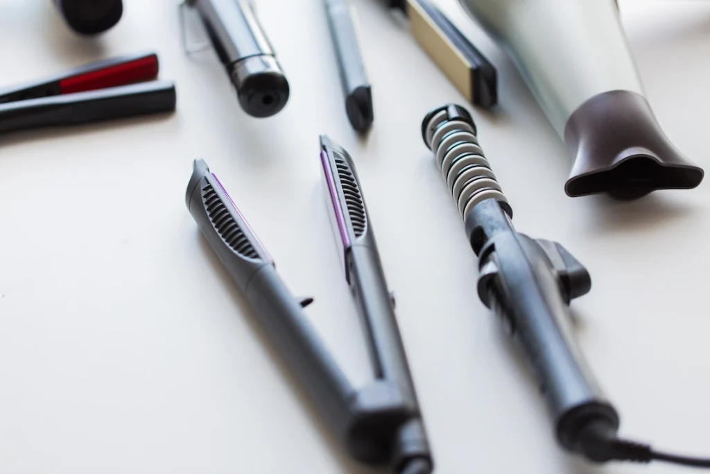 Air styler ou fer à lisser : comparatif complet pour bien choisir !